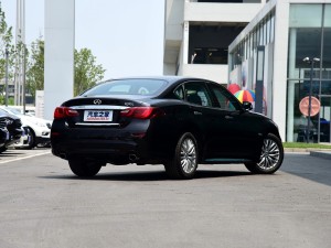 英菲尼迪(进口) 英菲尼迪Q70 2015款 Q70L 3.5L Hybrid 豪华版